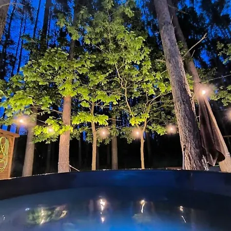Campsite Lesny Zakatek Z Jacuzzi *